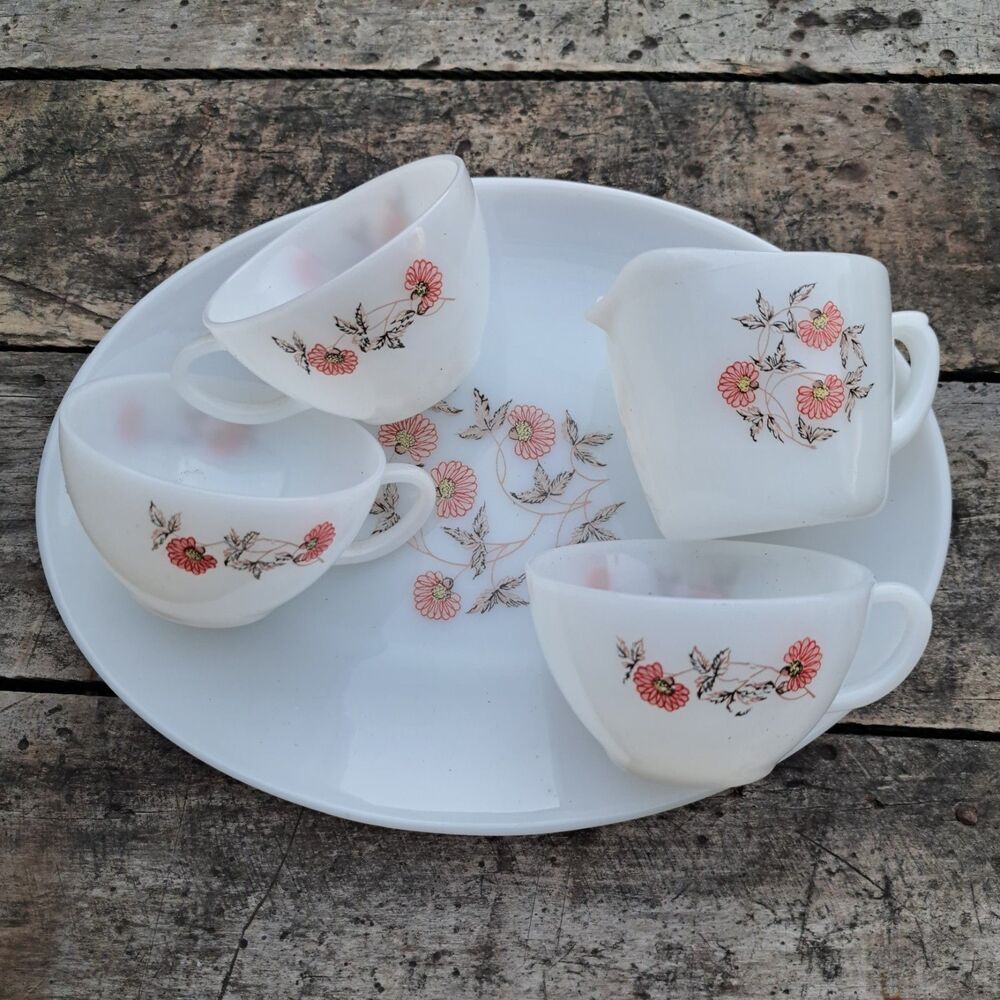 Fire King 5pc Milk Glass Fleurette Plate Vintage Coffee Tea Cups White Flowers